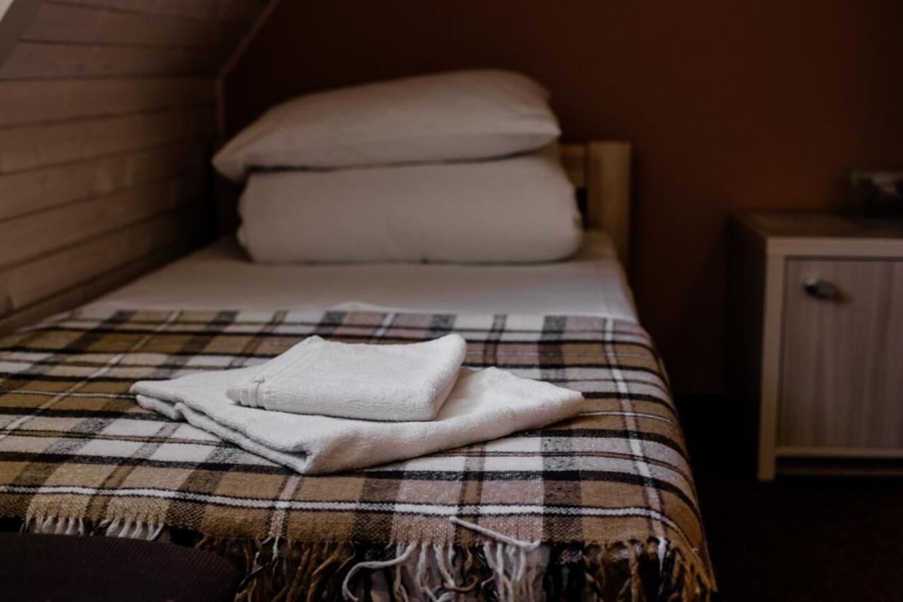 Guest House "Arkhistratyg" Leopoli Esterno foto
