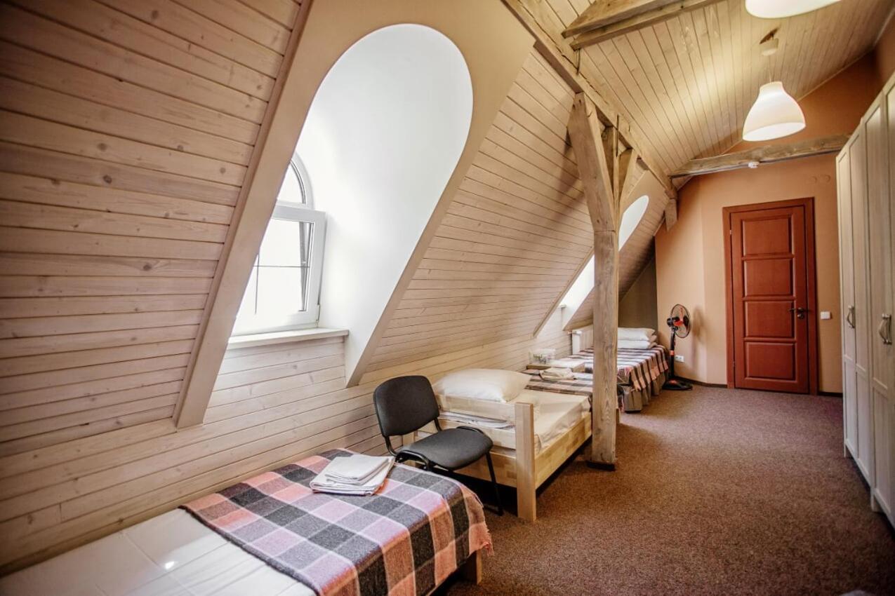 Guest House "Arkhistratyg" Leopoli Esterno foto
