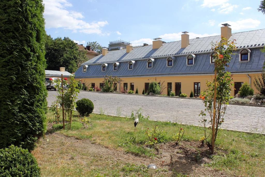 Guest House "Arkhistratyg" Leopoli Esterno foto