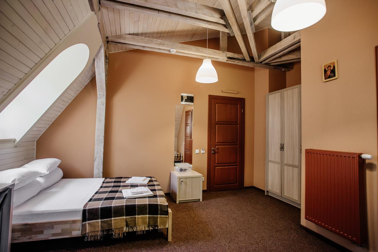 Guest House "Arkhistratyg" Leopoli Esterno foto