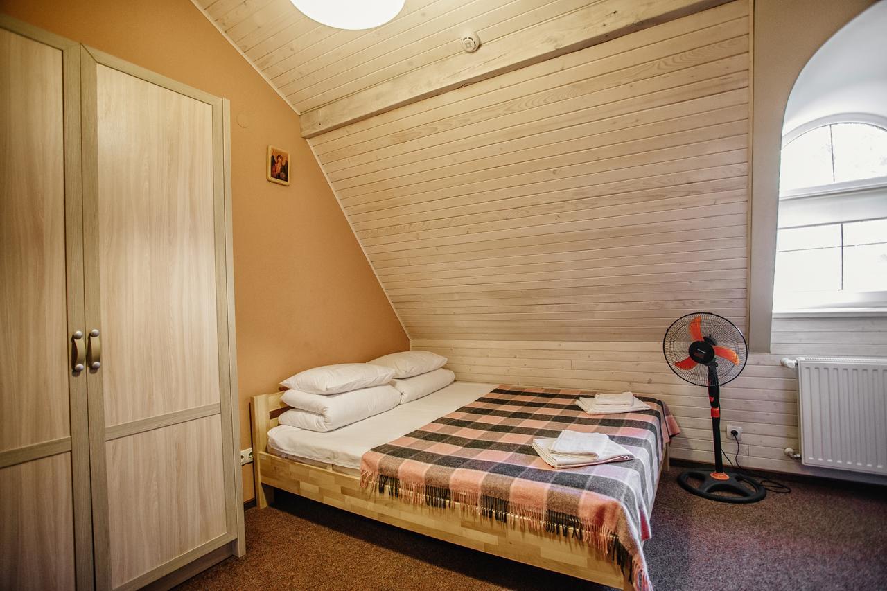 Guest House "Arkhistratyg" Leopoli Esterno foto