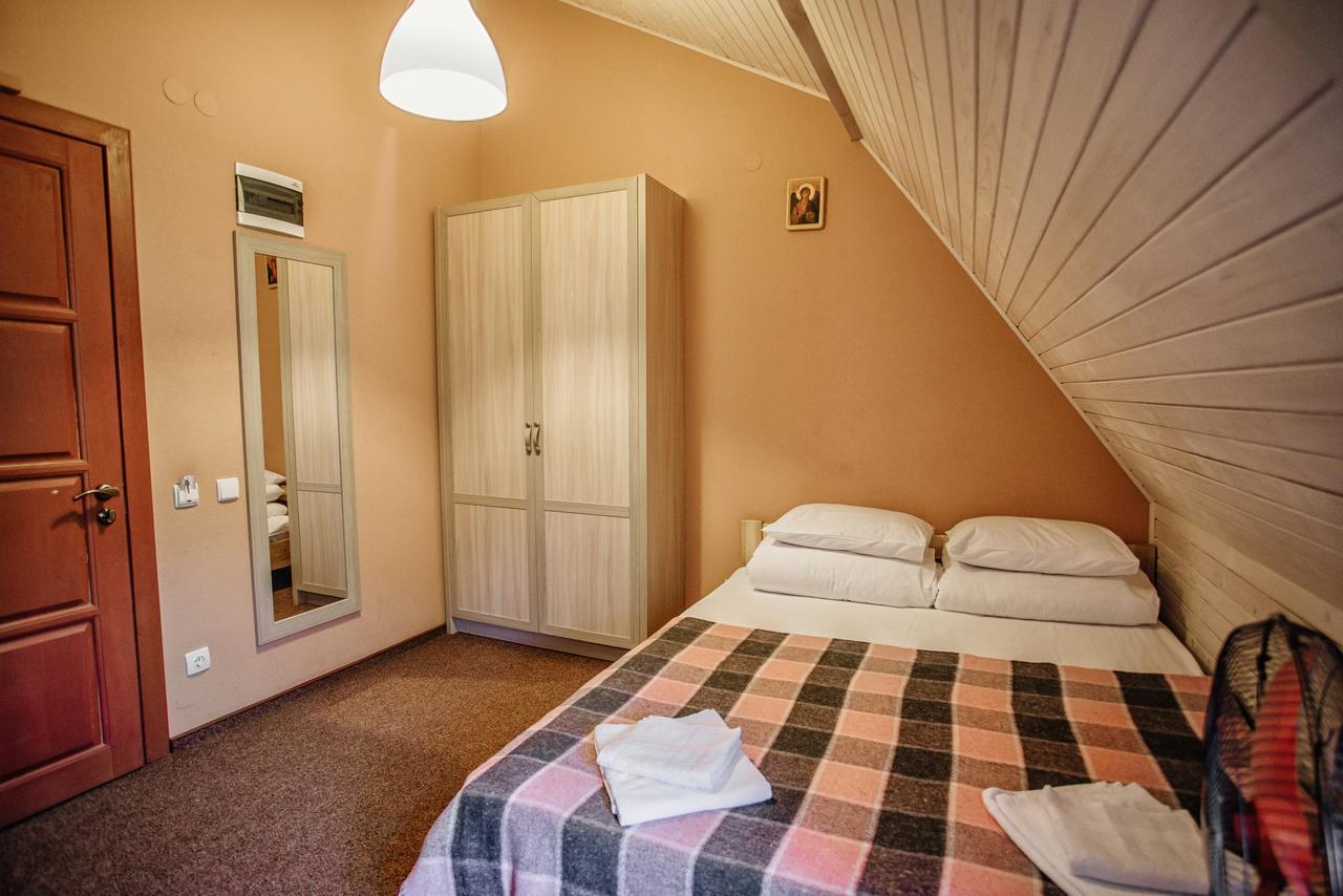 Guest House "Arkhistratyg" Leopoli Esterno foto