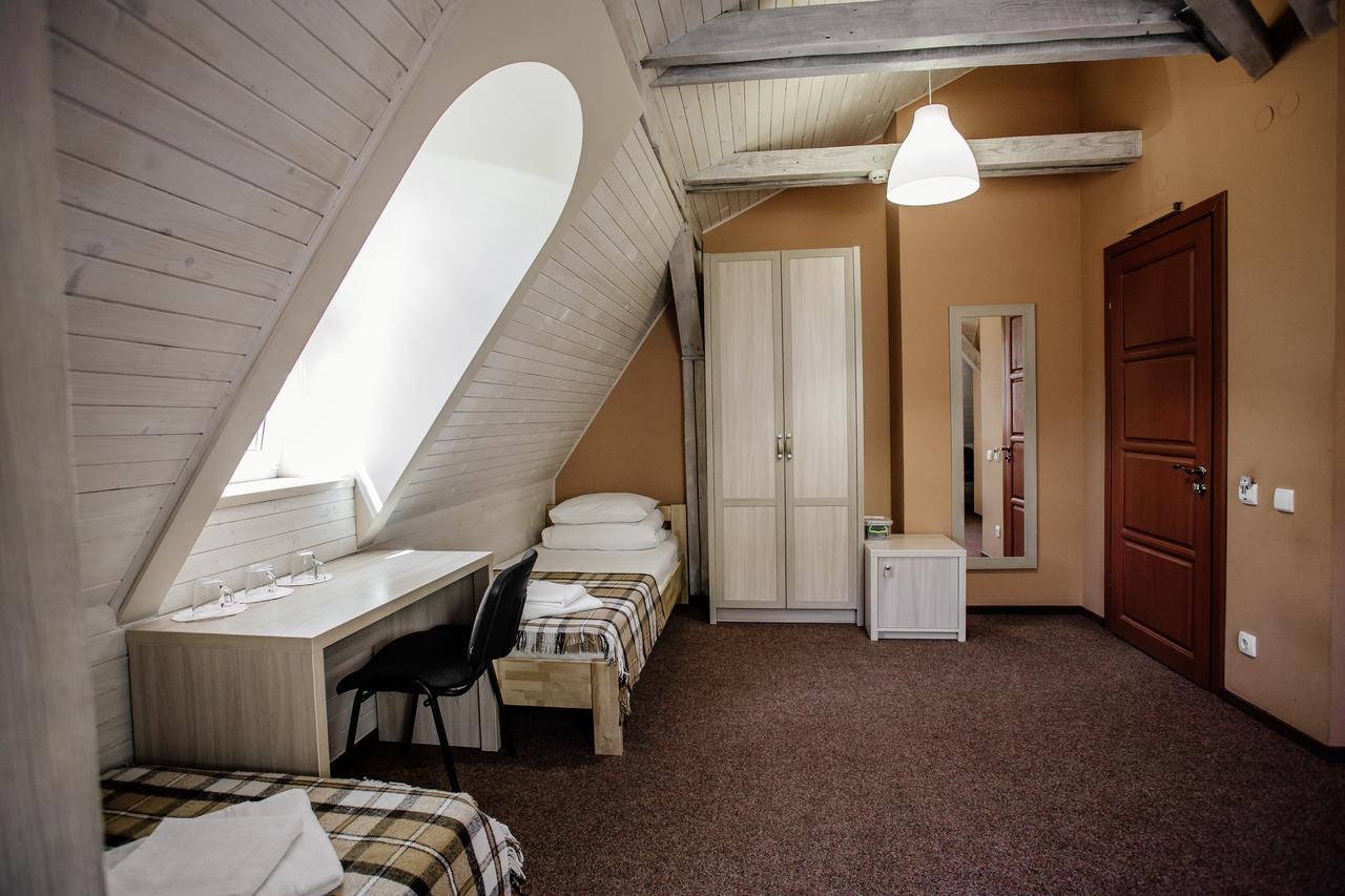 Guest House "Arkhistratyg" Leopoli Esterno foto